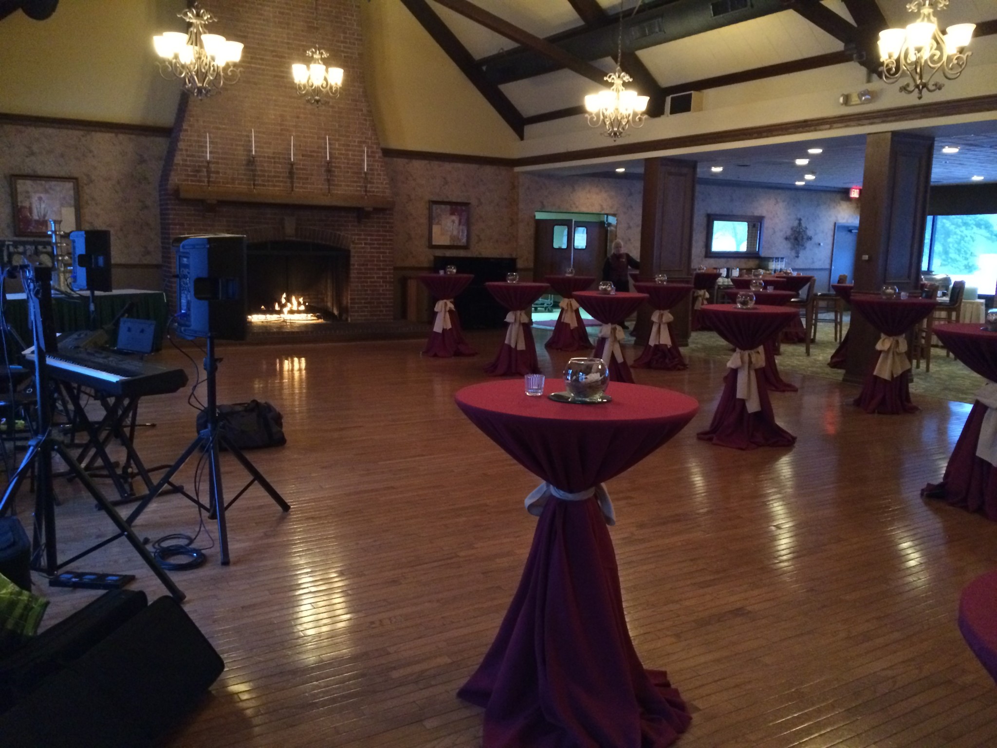 Meadowbrook Country Club Hosts Modine Party