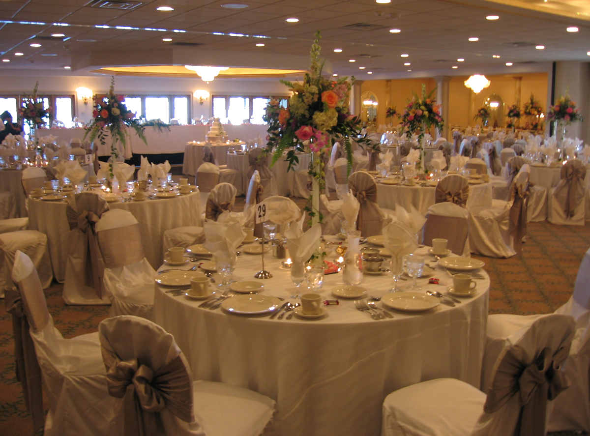 D’Andrea Hosts Blessing Barn
