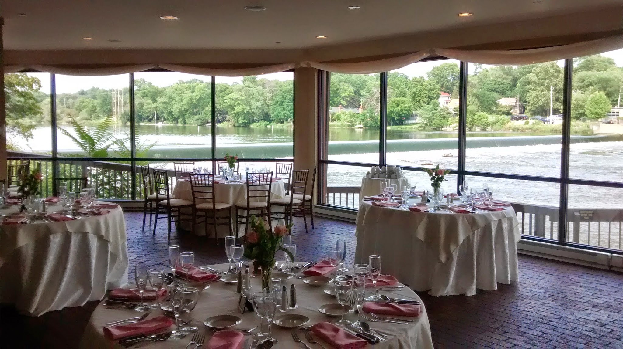 Riverside Receptions Wedding Entertainment