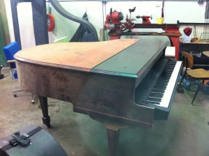 Piano Shell with keyboard