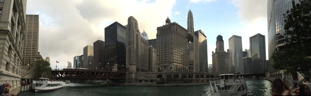 Felix and Fingers Chicago Skyline