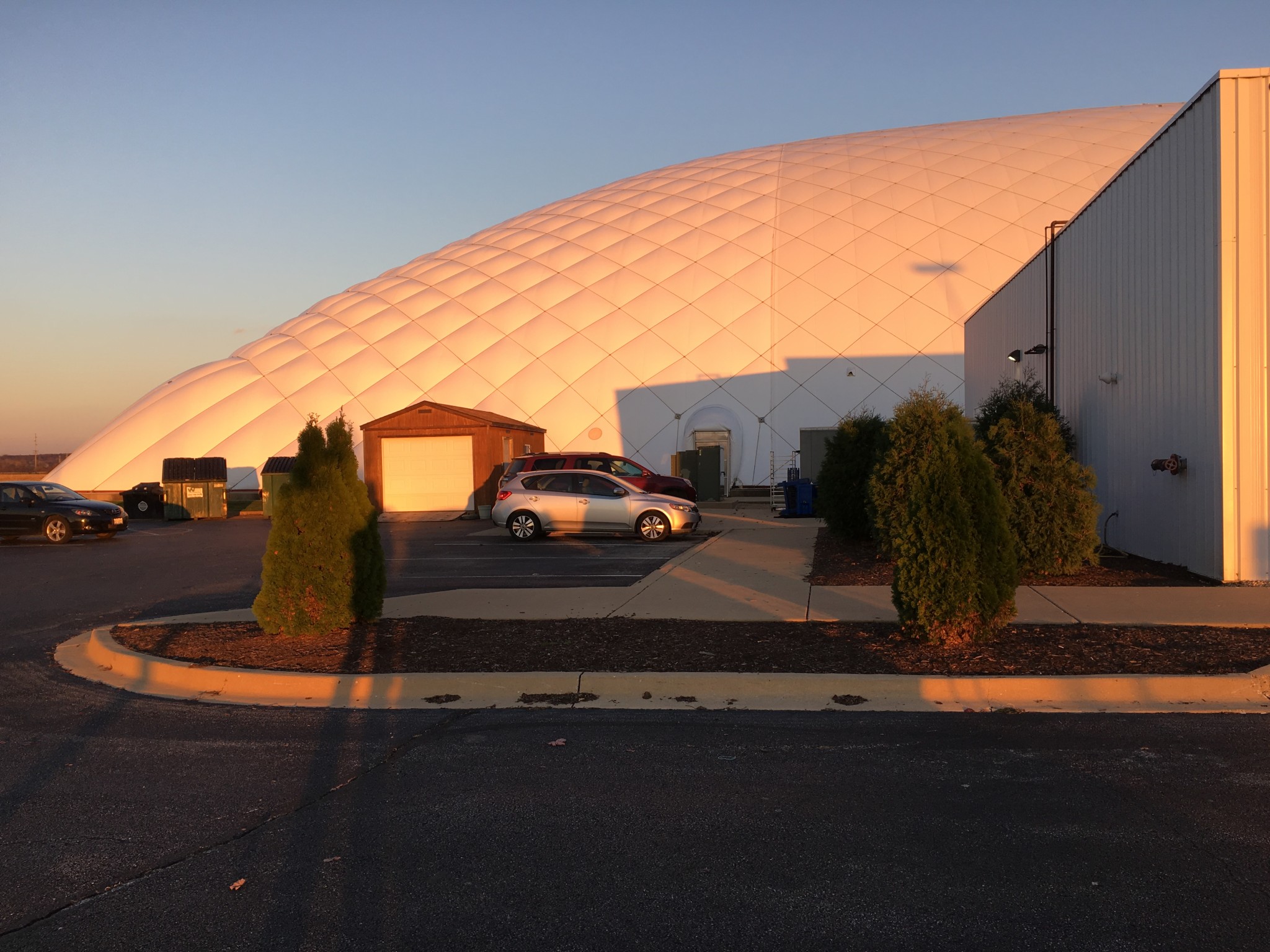 Avanti’s Dome: A Pekin Gem