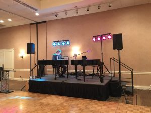 Holiday Inn Crystal Lake Dueling Pianos 