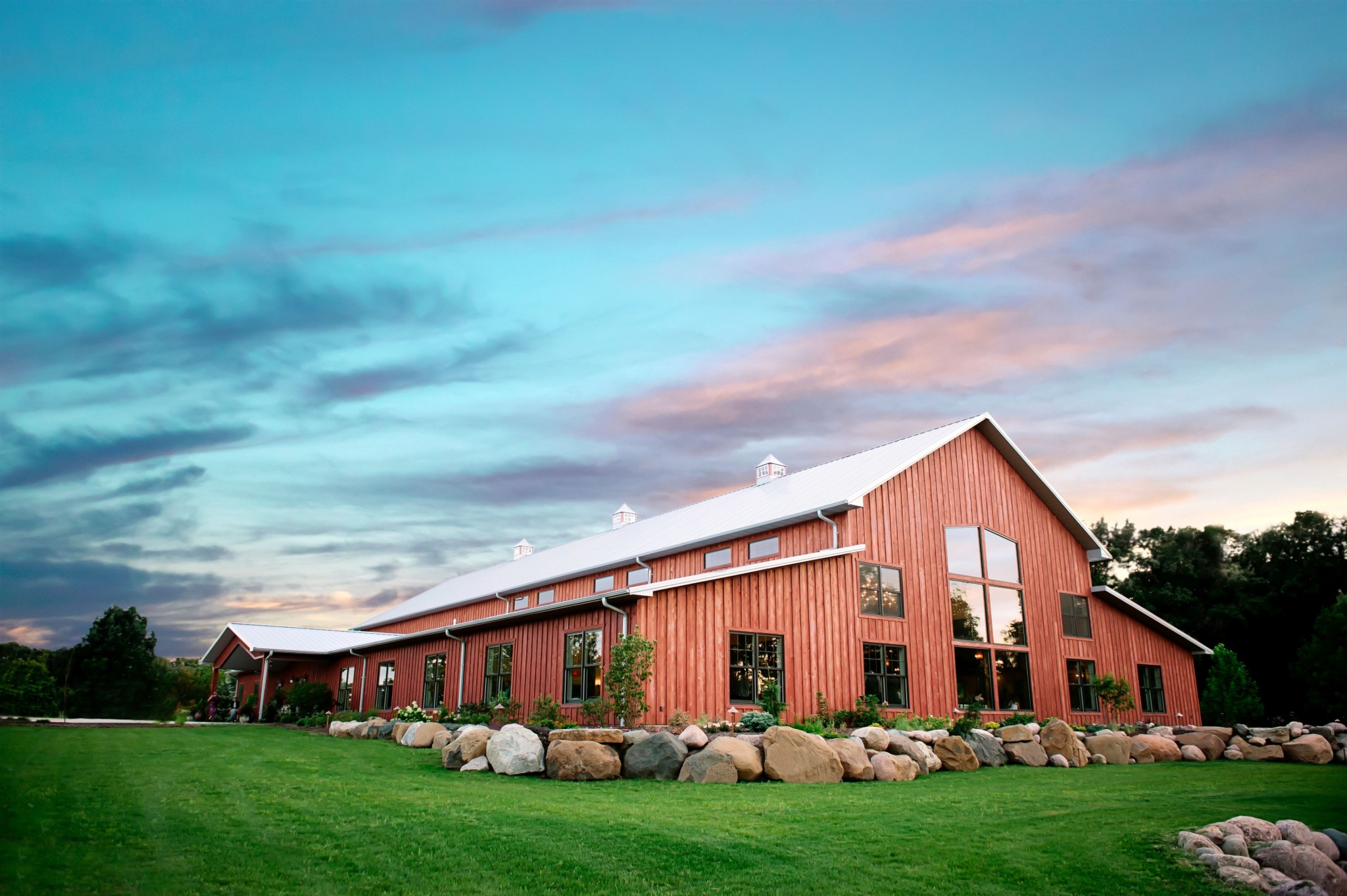 Hornbaker Gardens Raises Bar For Wedding Barns