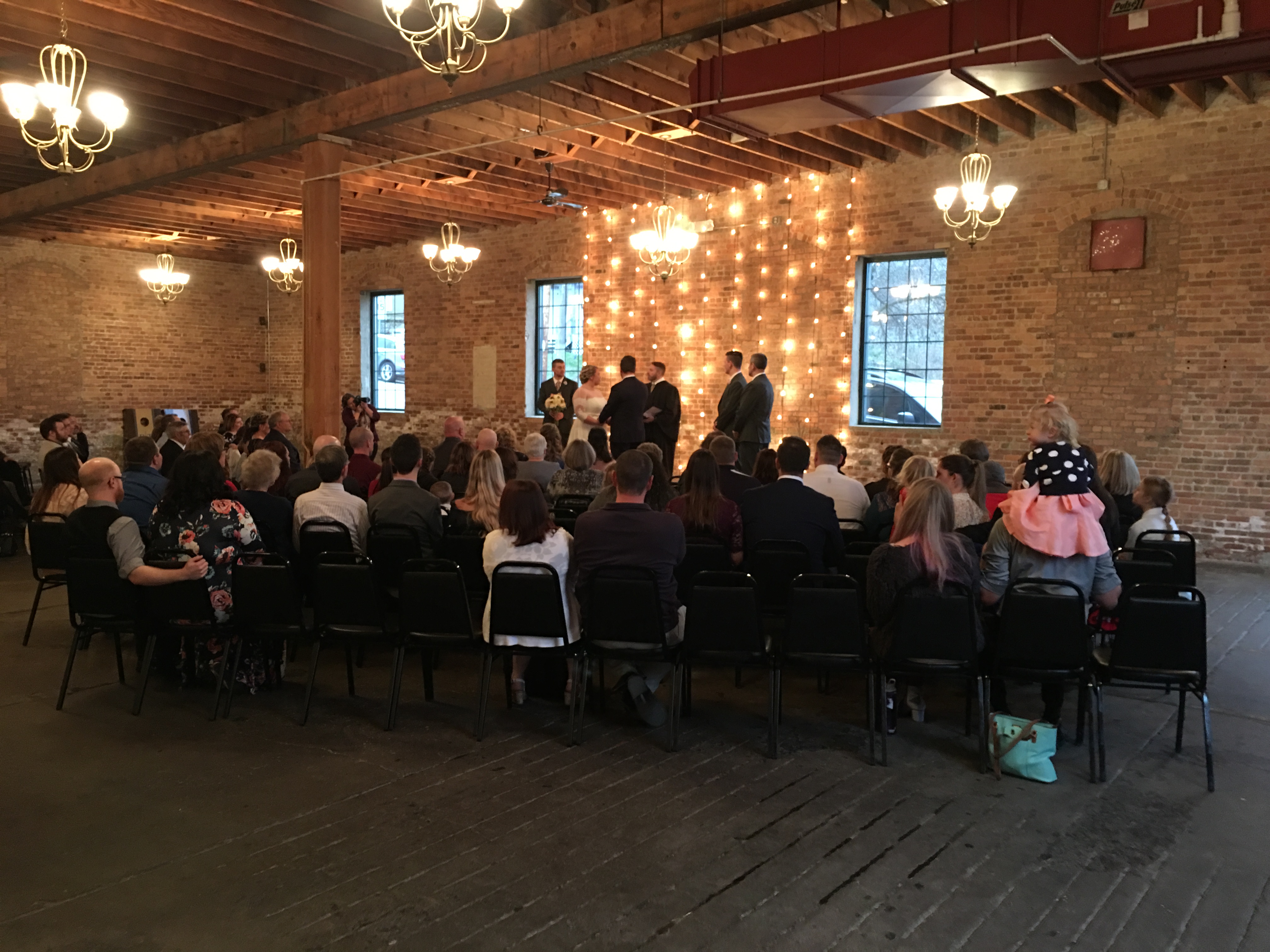 Baraboo Arts Banquet Center Wedding Felix And Fingers Dueling Pianos