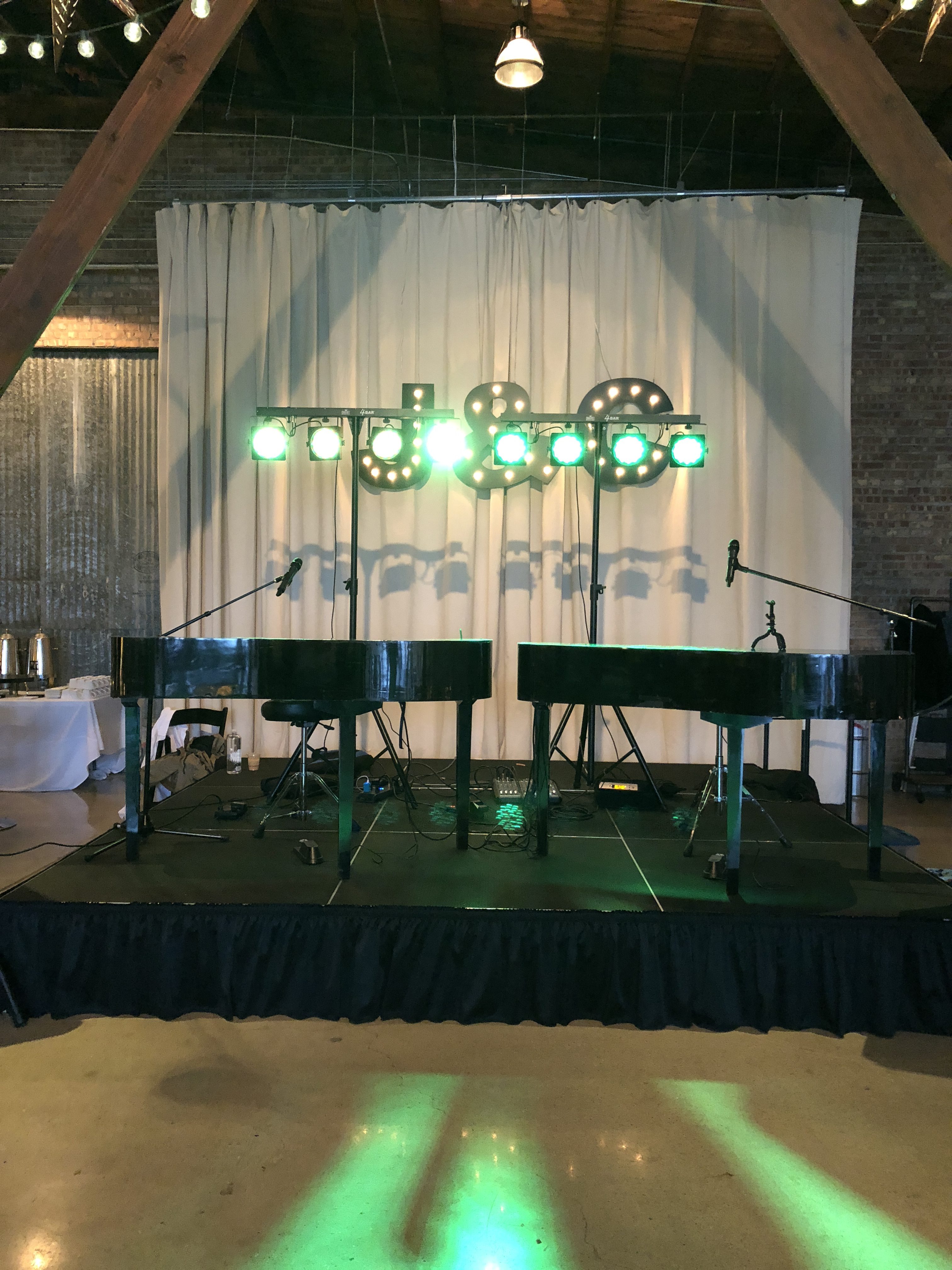 Warehouse 109 Wedding - Felix And Fingers Dueling Pianos