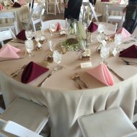 Sandy Pines Golf Club Wedding table setting