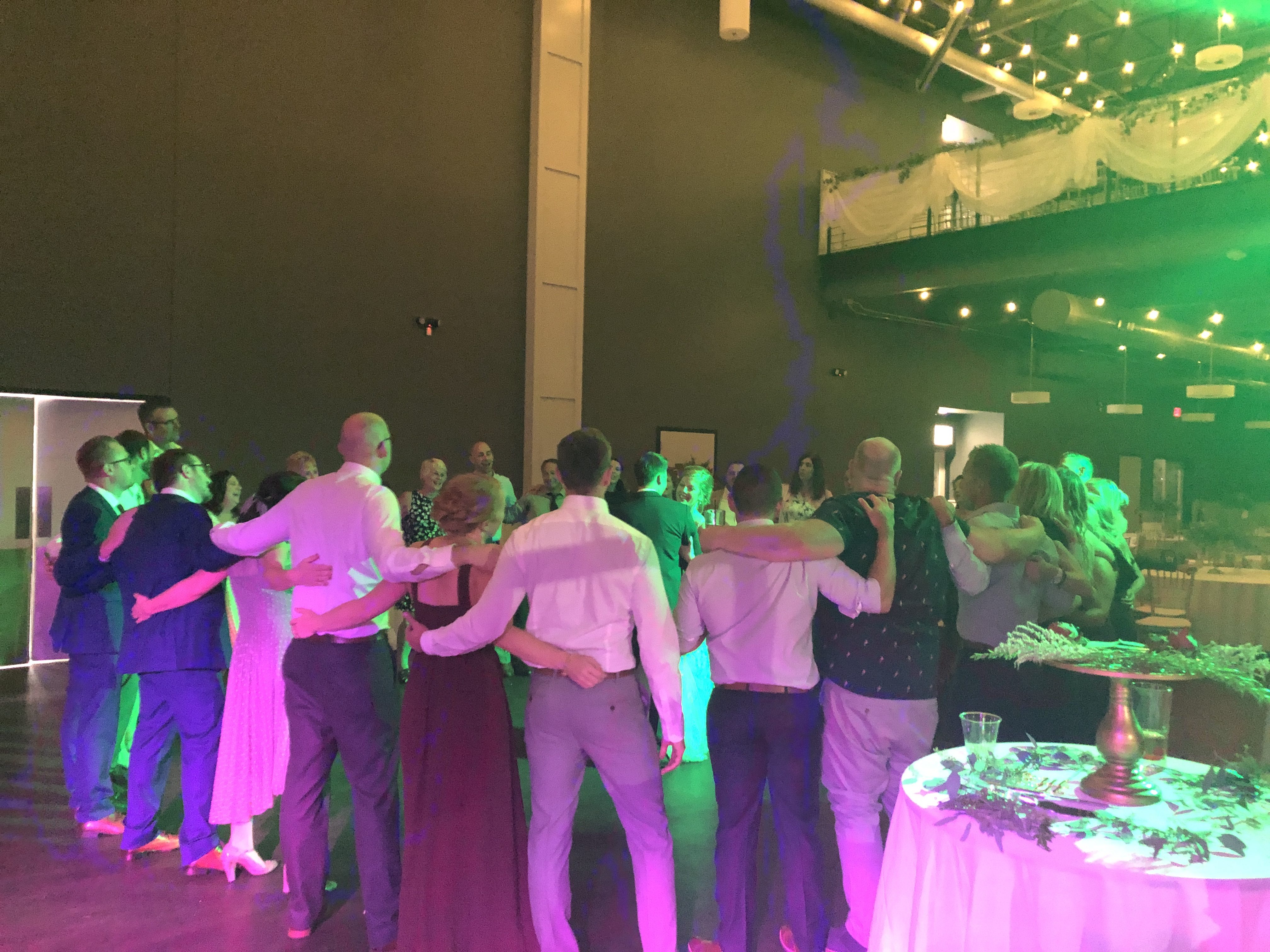 district-venue-wedding-event-felix-and-fingers-dueling-pianos