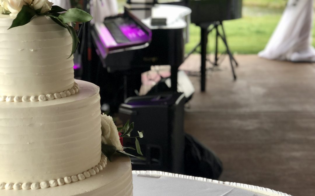 Fox Hills Golf & Banquet Center Summerhouse Wedding Celebration