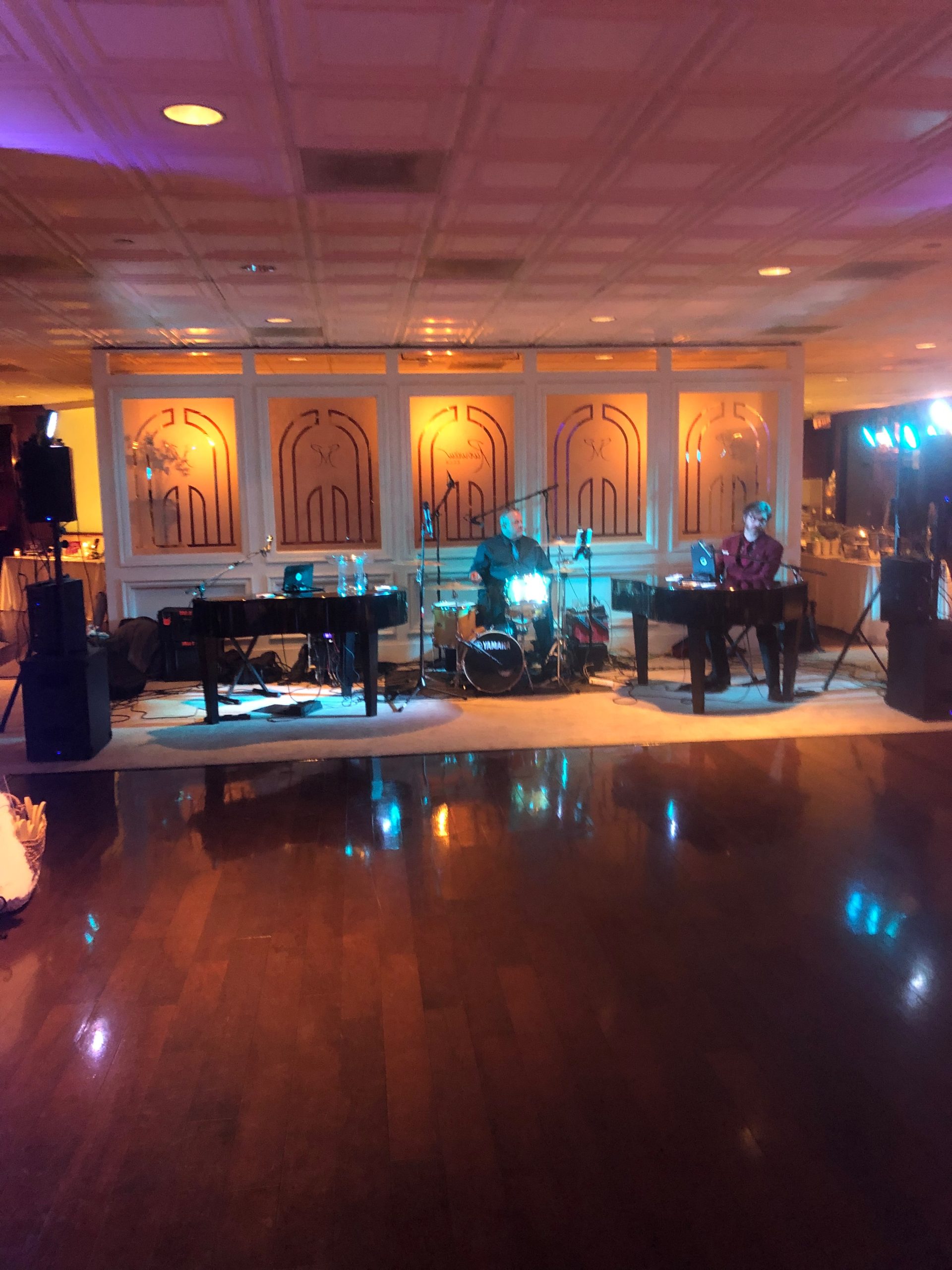 River Room Wedding Celebration - Felix And Fingers Dueling Pianos