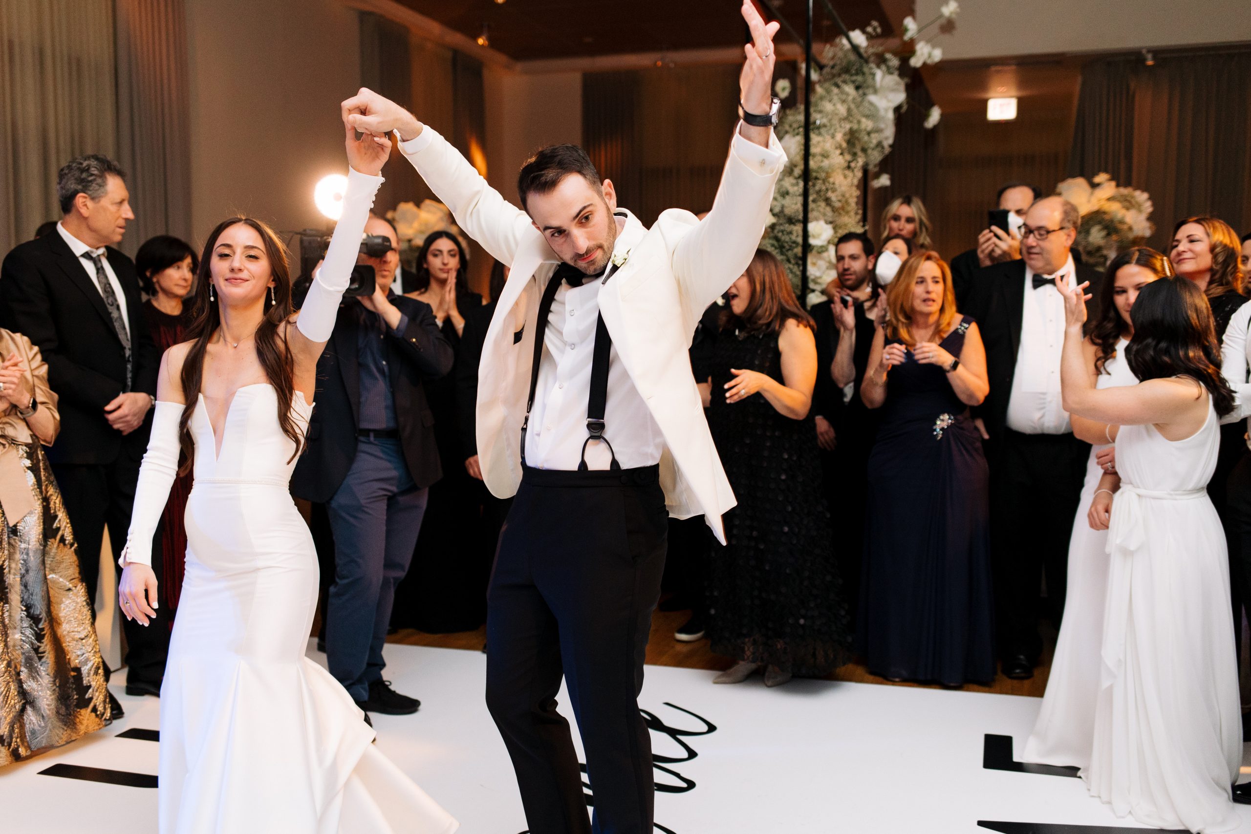 great-song-ideas-for-wedding-party-introductions-felix-and-fingers