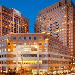 Hyatt Regency Hotel Bellevue Hosts an Epic Night of Dancing and Sing-Along with Felix And Fingers Dueling Pianos!