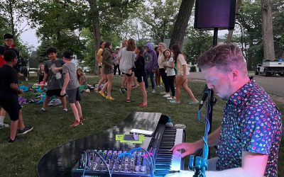 Camp One Step Rocks the Night Away with Felix And Fingers Dueling Pianos!