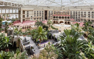 A Night of Dueling Pianos and Air Guitar at Gaylord Palms Resort and Hotel!