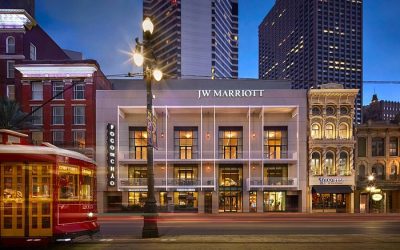 A Melodic Marvel at JW Marriott New Orleans: Dueling Pianos Delight Corporate Crowd