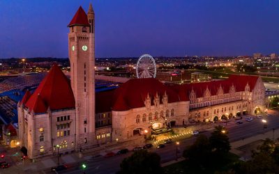 A Cowboy Extravaganza: Dueling Pianos Take Union Station St. Louis by Storm