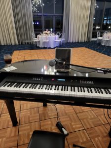 Felix And Fingers Dueling Pianos performing at Mayacoo Lakes Country Club on 2023-11-11