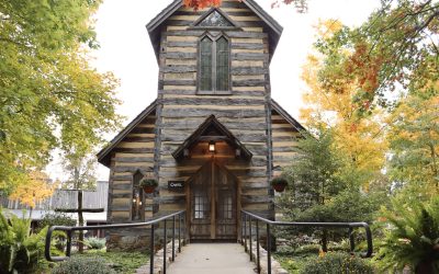 A Stellar Wedding Experience at Oak Lodge: Dueling Pianos Under the Stars