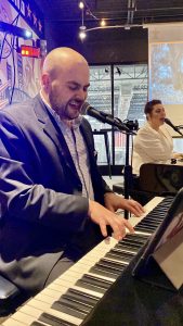 Felix And Fingers Dueling Pianos performing at Intuition Aleworks on 2024-02-10