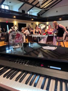 Felix And Fingers Dueling Pianos performing at Pinecrest Country Club on 2024-04-19