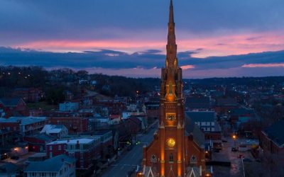 Keys of Harmony: A Night of Dueling Pianos at the Steeple Square
