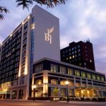 Dueling Pianos Rock the Historic Hotel Blackhawk: A Wedding to Remember! hotel blackhawk