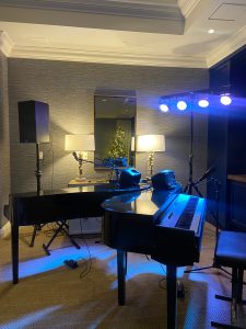 Felix and Fingers Dueling Pianos at Balboa Bay Resort