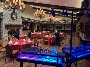 Felix And Fingers Dueling Pianos performing at The Urbana Country Club on 2024-12-13