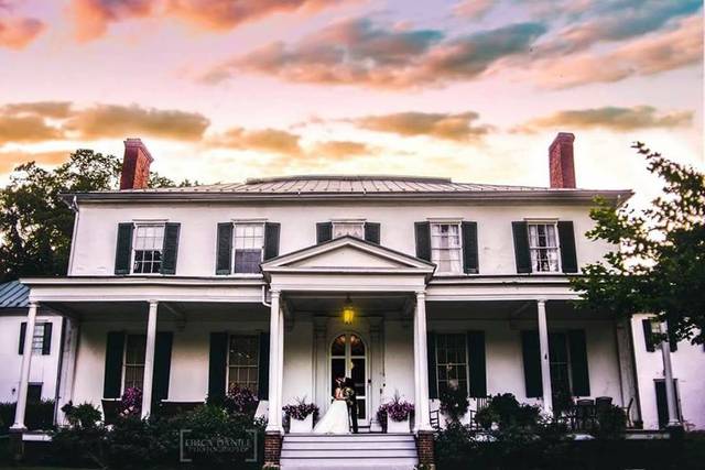 Dueling Pianos and Heartfelt Harmonies: A Night to Remember at Cortland Mansion
