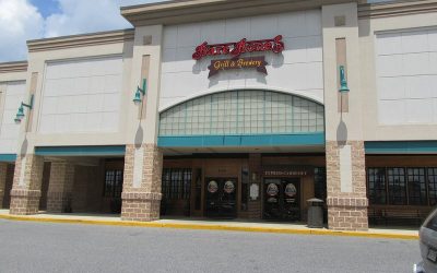 A Night of Keys and Harmony: Dueling Pianos Light Up Bare Bones Bar & Grill