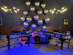 Felix And Fingers Dueling Pianos at KP's Kitchen - Bellaire
