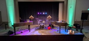 Felix And Fingers Dueling Pianos setting up at the Marriott Shoals Conference Center