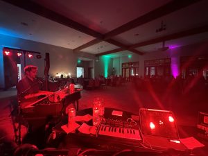 Felix And Fingers Dueling Pianos performing at 10000 Towne Lake Pkwy on 2025-04-17