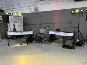 Felix And Fingers Dueling Pianos performing at Independent Land Rover Specialists on 2025-04-05
