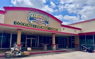 Dueling Pianos at Marshalls Tavern Conroe: A Night of Nostalgic Tunes and Unforgettable Fun