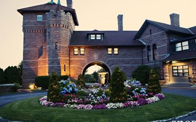 Harmonious Dueling Pianos Meet Historic Opulence at The OceanCliff Hotel, Newport