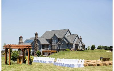 Barnyard Beats and Dueling Pianos: A Night to Remember at Willow Creek Farm