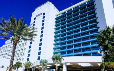 A Night of Dueling Pianos: Unforgettable Melodies and Dancing at Hilton Daytona Beach Oceanfront Resort