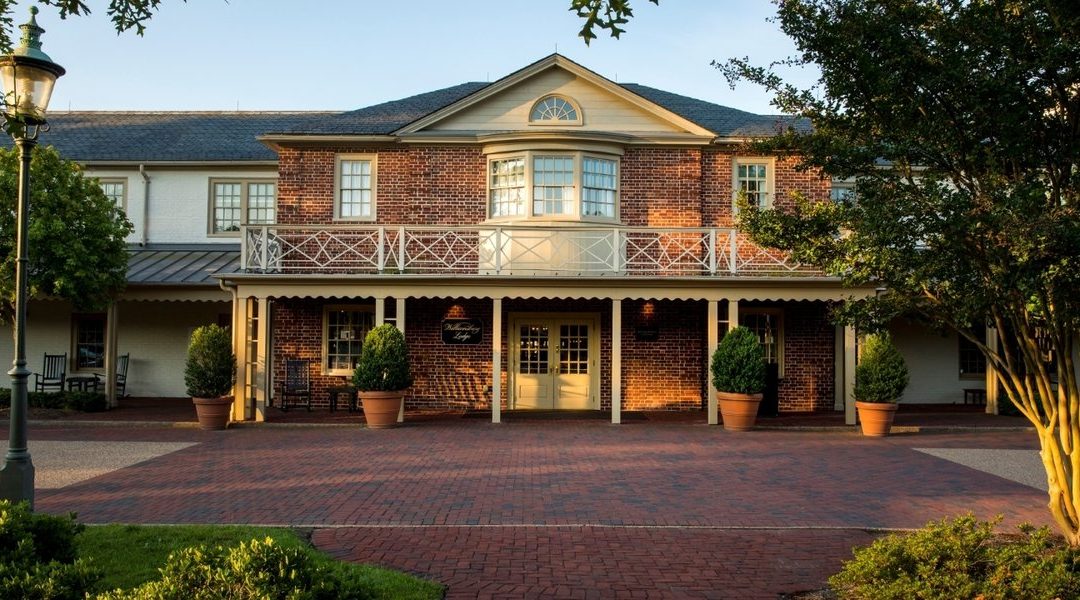 Dueling Pianos Meet Dance Fever at the Williamsburg Lodge, Inn and Tavern