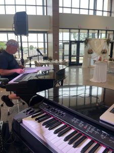 Felix And Fingers Dueling Pianos performing at Thyen-Clark Cultural Center on 2025-05-31