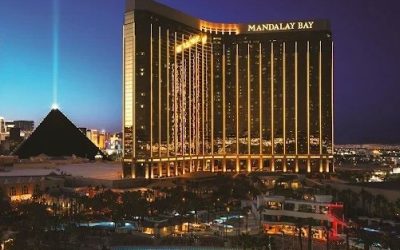 Epic Stage, Delicious Buffets & Sliders – A Night to Remember at Mandalay Bay Beach