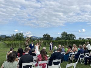 Dueling pianos and lively wedding celebration at Afton venue