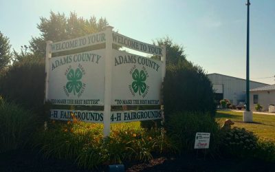 Adams County Fairgrounds: A Night for the “Wonderful Workers and Builders of Formula Boats” with Felix And Fingers