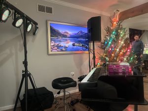 Magical Melodies: A Dueling Piano Holiday Party at Derek Masden