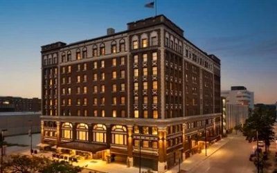 Hotel Northland, Autograph Collection’s Wedding Spectacular: “I Loved Meeting the Bride and Groom” in Green Bay