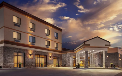 Roosevelt Grand Dakota, SureStay Collection by Best Western Dueling Pianos Extravaganza: We Kept the Event Rocking All Night Long!