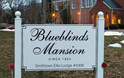 Blueblinds Mansion in Autumn: Beautiful Leaves and Dueling Piano Beats!