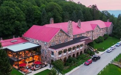A Wedding to Remember at Mountain Lake Lodge: Fun, Funny, and Altogether a Blast to Party With This Crew!