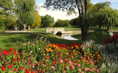 Old Orchard Country Club’s Cozy Magic: Scented Candles and Dueling Pianos Delight in Pittsfield