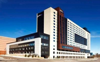 Radission Blu Mall of America Lights Up Bloomington with a Bohemian Rhapsody Finale